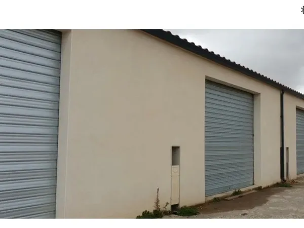 Loue grand garage 56m2