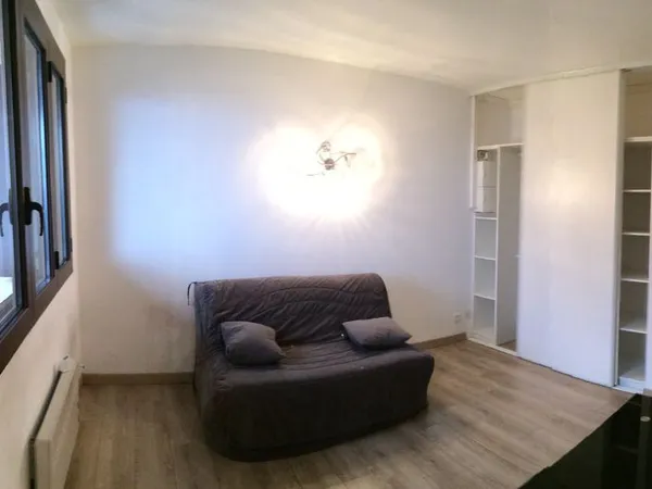 Loue studio meublé 22m2 Bastia saint antoine
