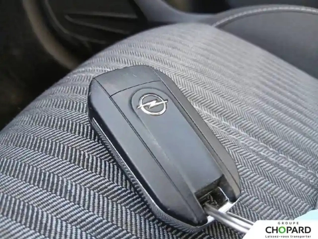 Opel Corsa 1.2 turbo 100 ch bvm6 — photo 32