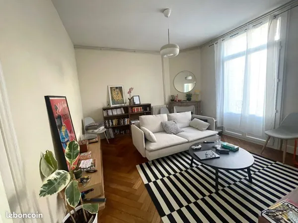 LOCATION F2 50 m2 TOURS QUARTIER PREBENDES