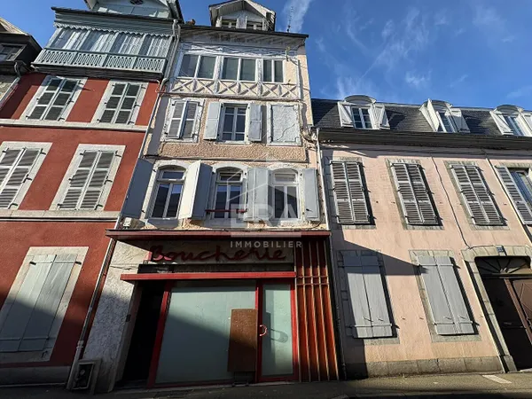 Immeuble 10 pièces 140 m²