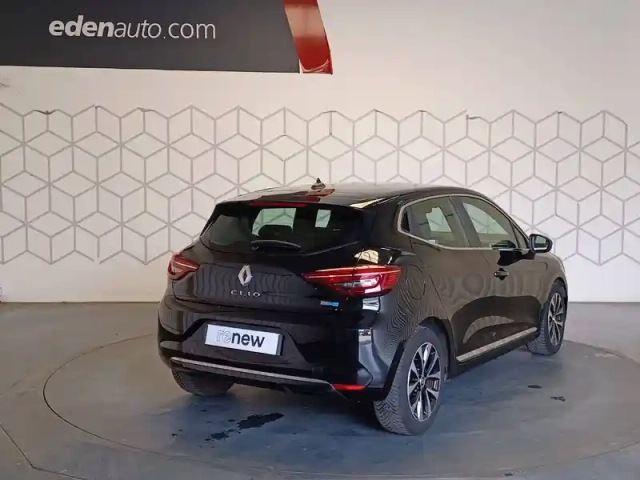 Renault Clio e-tech 140 - 21n — photo 51