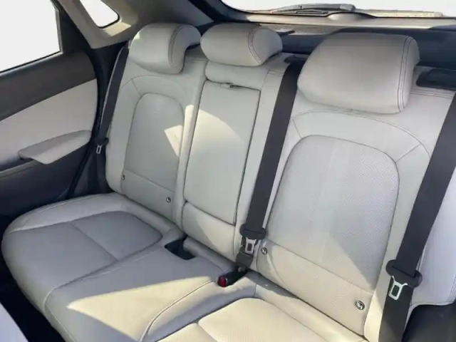 Hyundai Kona electric 64kwh - 204ch executive — photo 27