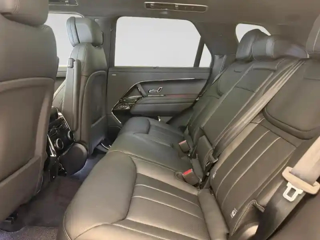 Land Rover Range Rover sport 3.0 p550e 550ch phev autobiography — photo 11