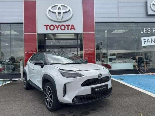 Toyota YARIS CROSS Toyota Yaris Cross 116h GR Sport Pack Techno + Toit Pano MY22