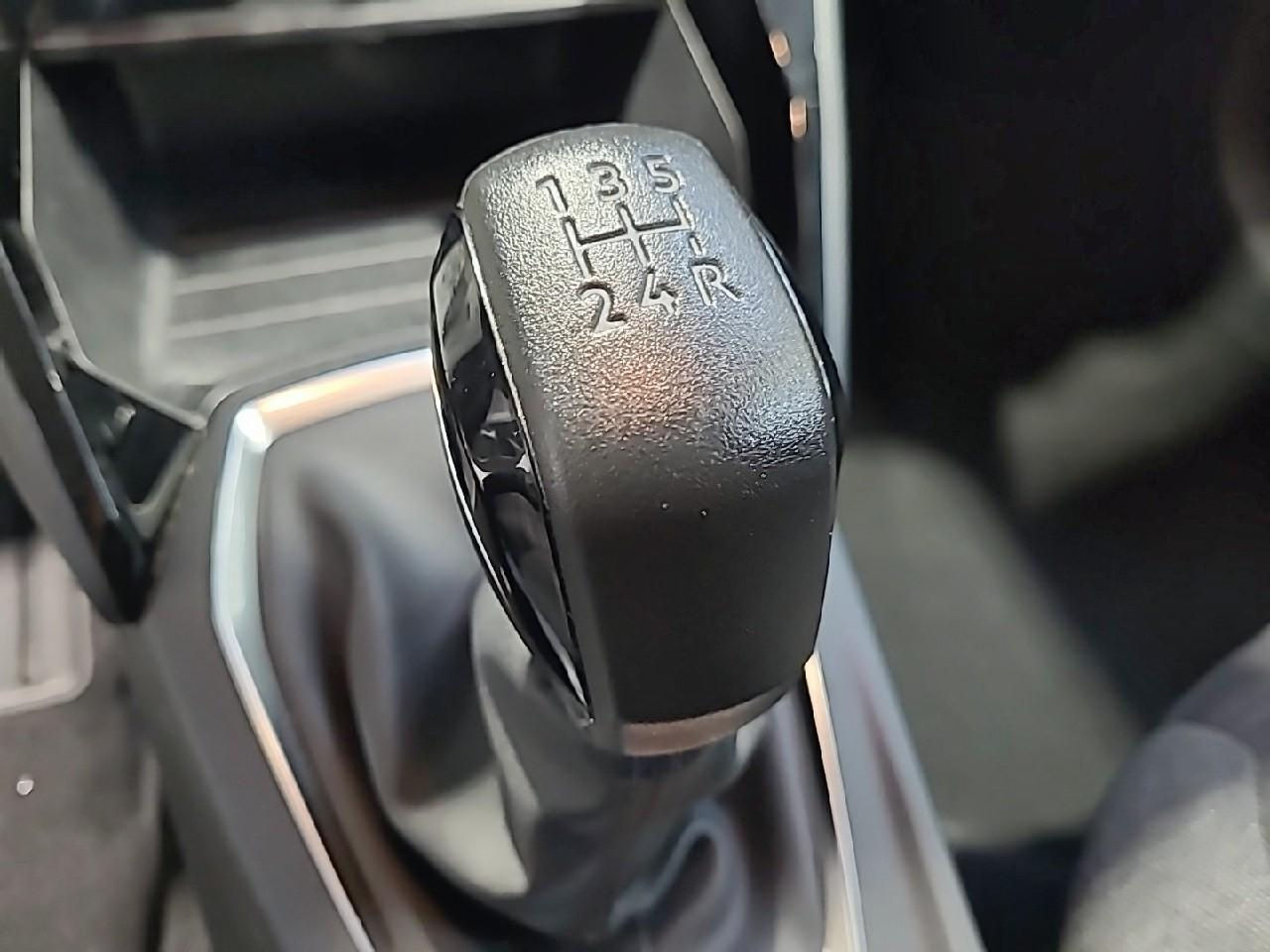 Peugeot 208 puretech 75 s&s bvm5 active pack — photo 19