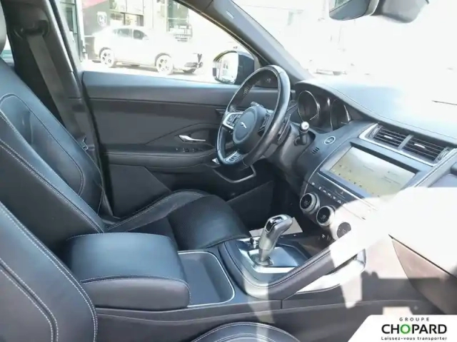 Jaguar E-Pace 2.0 d - 180 ch awd bva — photo 13