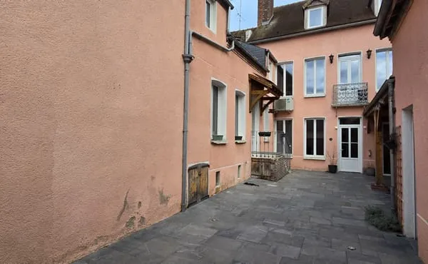 Maison Villeneuve L Archeveque 10 pièce(s) 240 m2