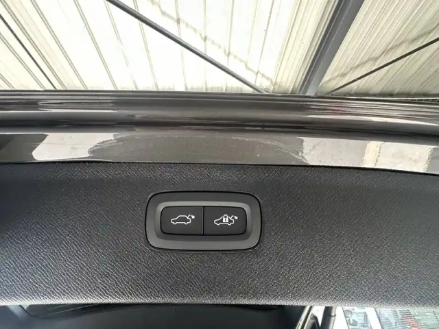 Volvo Xc90 t8 awd hybride rechargeable 455 ch geartronic 8 7pl — photo 58