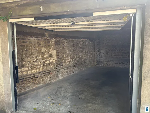 Parking / box Rouen