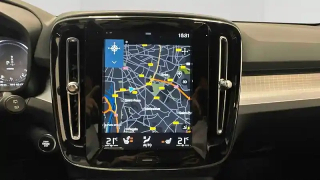 Volvo Xc40 t5 recharge 180+82 ch dct7 — photo 41