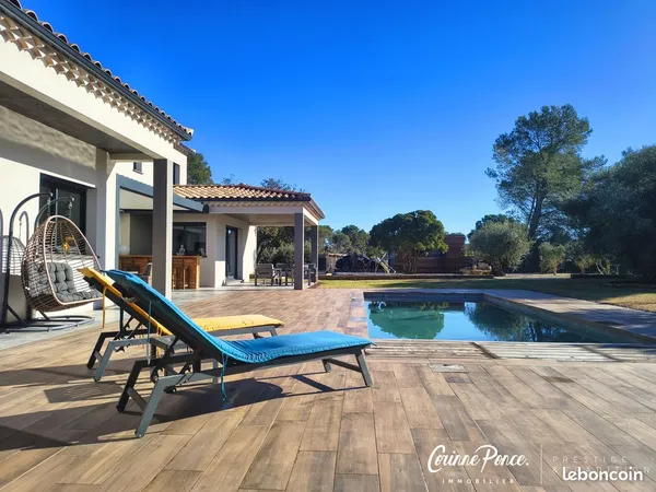 Villa 6 pièces 230 m²