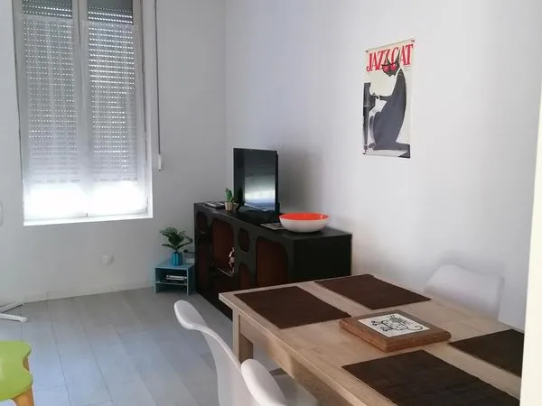 F2 meublé Troyes 40m2 parking facile