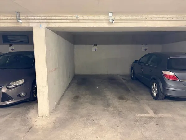 Parking 13 m²