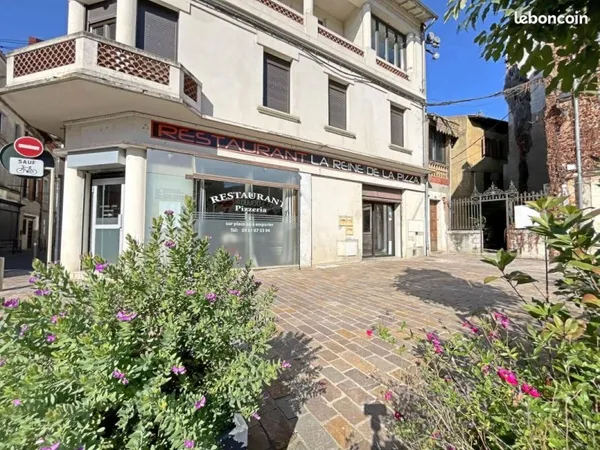 Local 1 pièce 165 m²