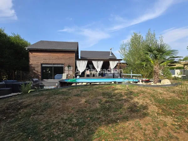 Maison ossature bois de 166 m2  Derniere maison avant les bois