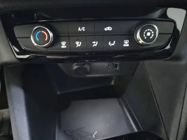Opel Corsa 1.2 75 ch bvm5 — photo 27