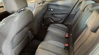 Peugeot 2008 1.2 PureTech 100ch S&S Allure — photo 13