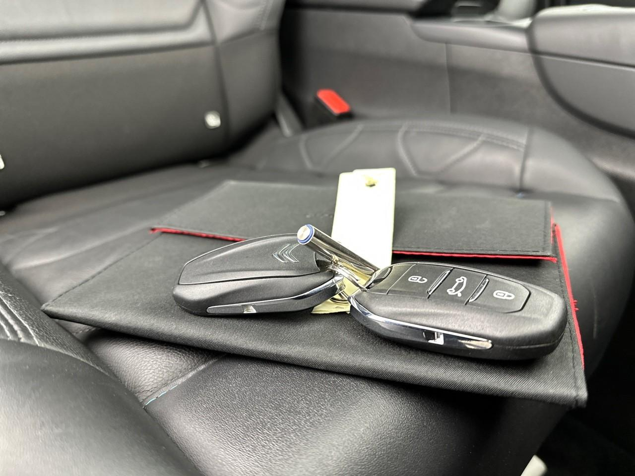 Citroën C5 Aircross hybride rechargeable 225 e-eat8 shine pack — photo 36