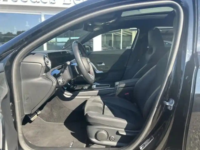 Mercedes Classe A 200 d amg line — photo 11