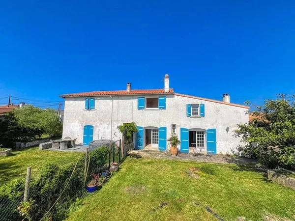Maison 8 pièces 280 m²