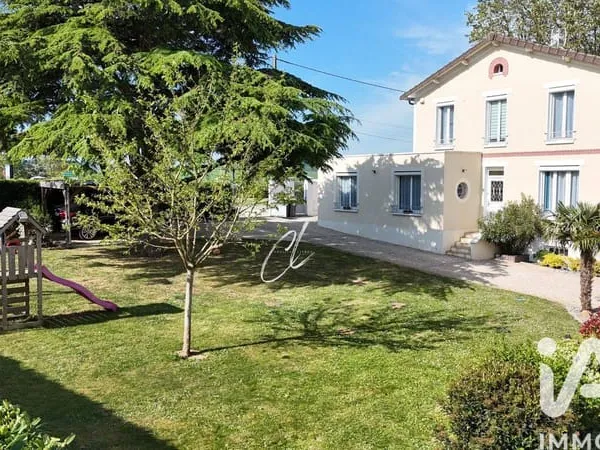 Maison 5 pièces 143 m²
