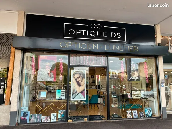 A vendre magasin d'optique independant