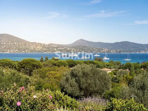 Villa 7 pièces 315 m²