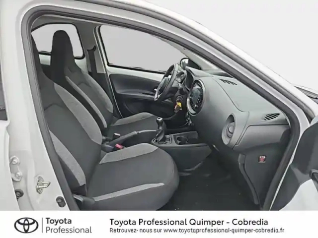 Toyota Aygo X 1.0 vvt-i 72ch dynamic my23 — photo 6