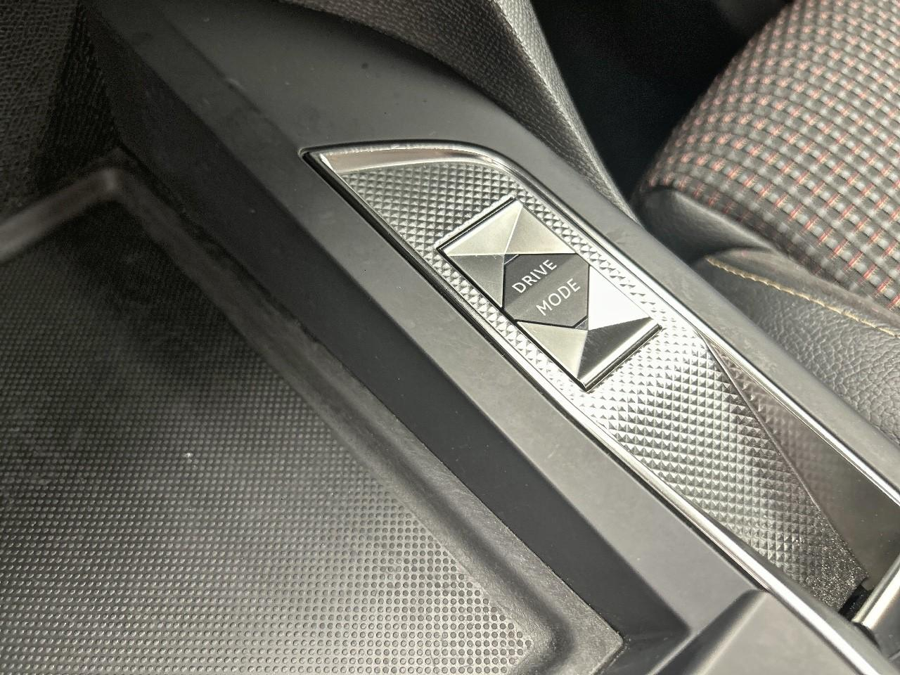 Ds Ds 3 puretech 130 eat8 performance line — photo 19
