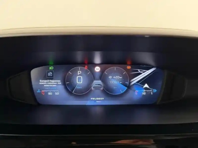 Peugeot 308 1.5 bluehdi 130ch s&amp;s allure eat8 — photo 12