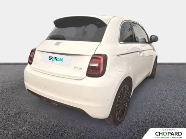 Fiat 500 3+1 e 118 ch — photo 8