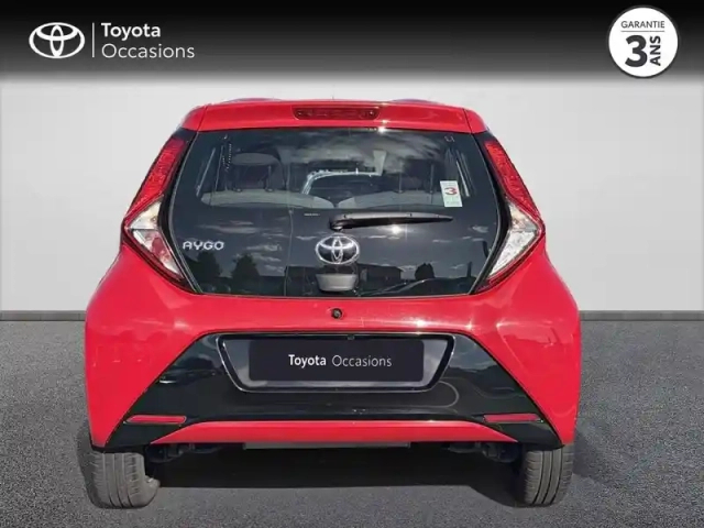 Toyota Aygo 1.0 vvt-i 72ch x-play 5p my19 — photo 10