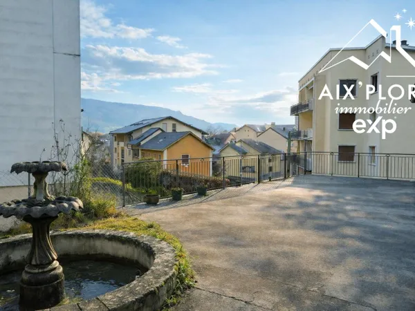 Appartement T3 avec Jardin et Vue sur les Collines