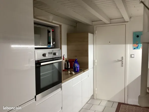 Loue studio meublé