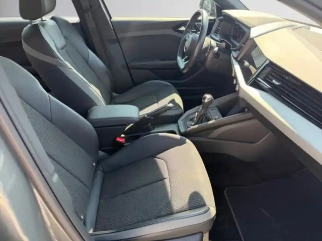Audi A1 35 tfsi s line — photo 5
