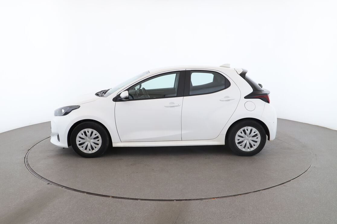 Toyota Yaris 1.5 Hybride Dynamic — photo 2