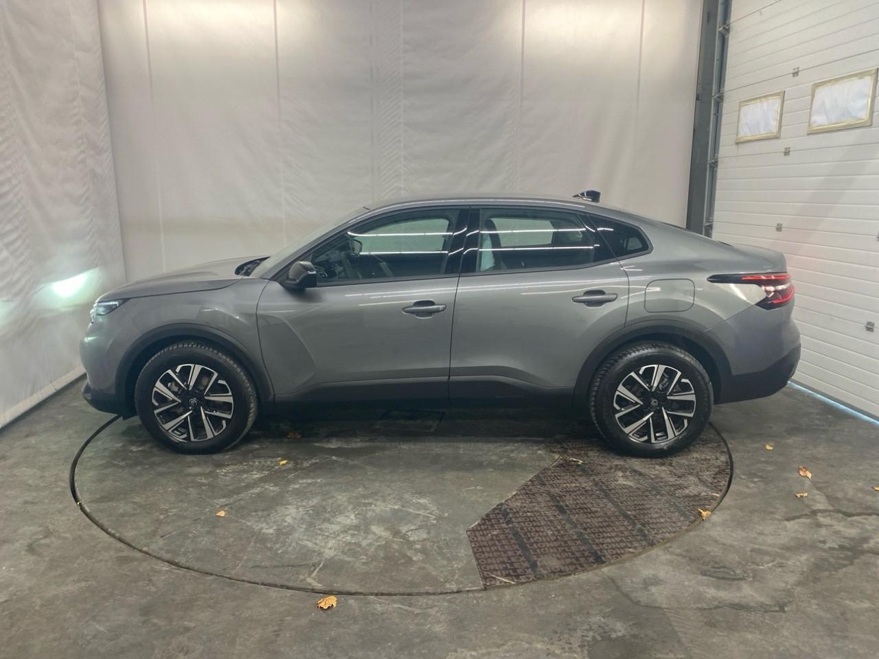 Citroën C4 X hybride 145 ch e-dcs6 plus — photo 2