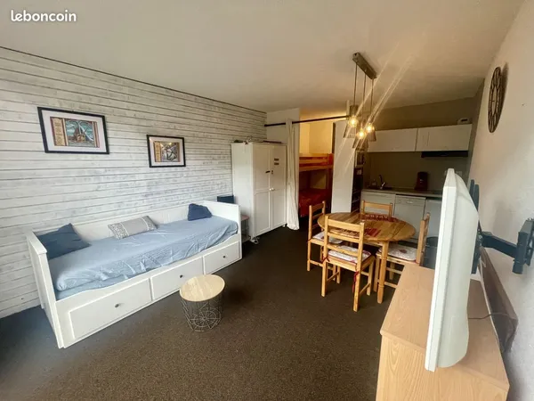 Studio 1 pièce 24 m²
