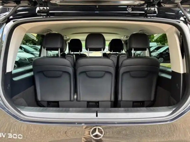Mercedes Classe V 300 long 204ch 7 places 90kwh — photo 28