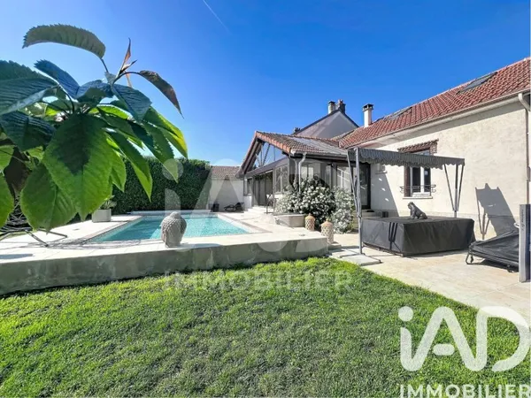 Maison 7 pièces 158 m²