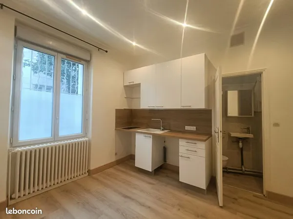 Appartement 1 piece -16m² environ - Neuilly-sur-Seine