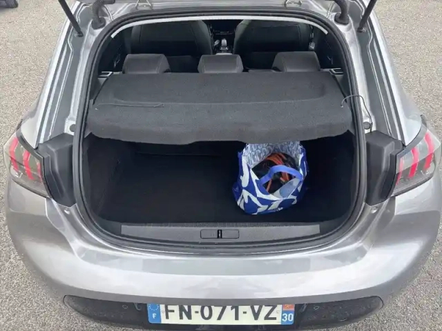 Peugeot 208 electrique 50 kwh 136ch — photo 6