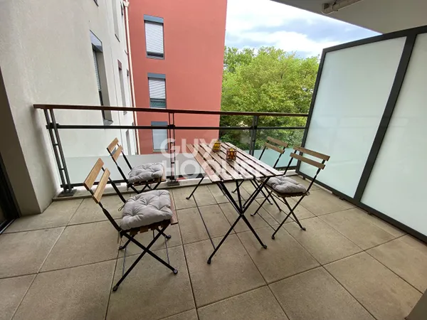A louer T2 meublé de 45m² + Balcon + garage à Tassin La Demi Lune