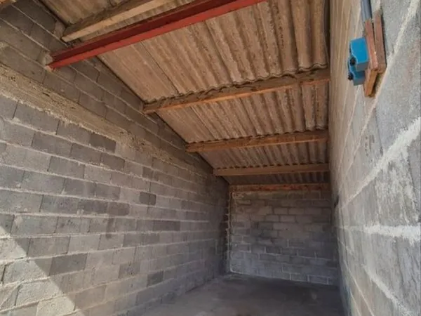 Garage / Box stockage 18m²