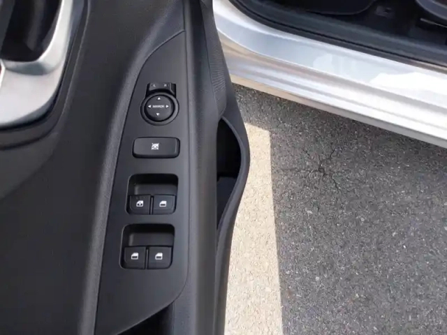 Kia Rio 1.2 dpi 84ch bvm5 — photo 17