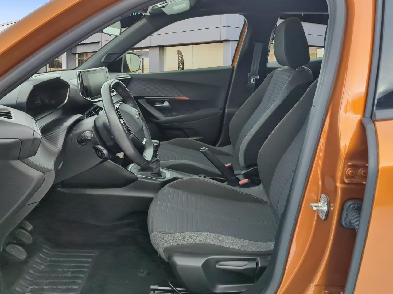 Peugeot 2008 puretech 100 s&s bvm6 active pack — photo 9