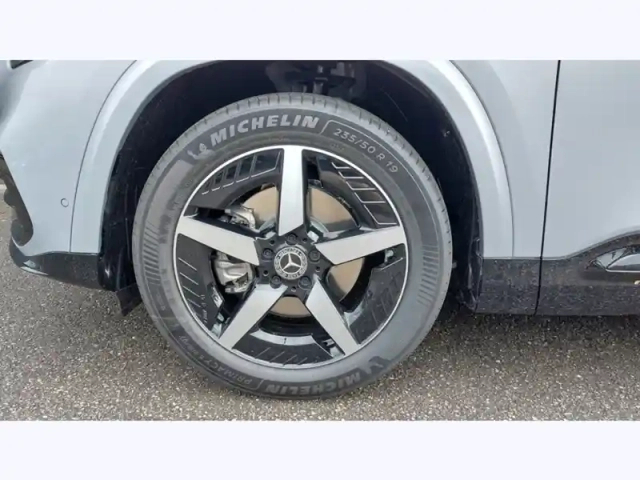 Mercedes Glb 200 — photo 9