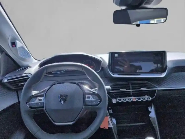 Peugeot 208 turbo 100 ch bvm6 — photo 8