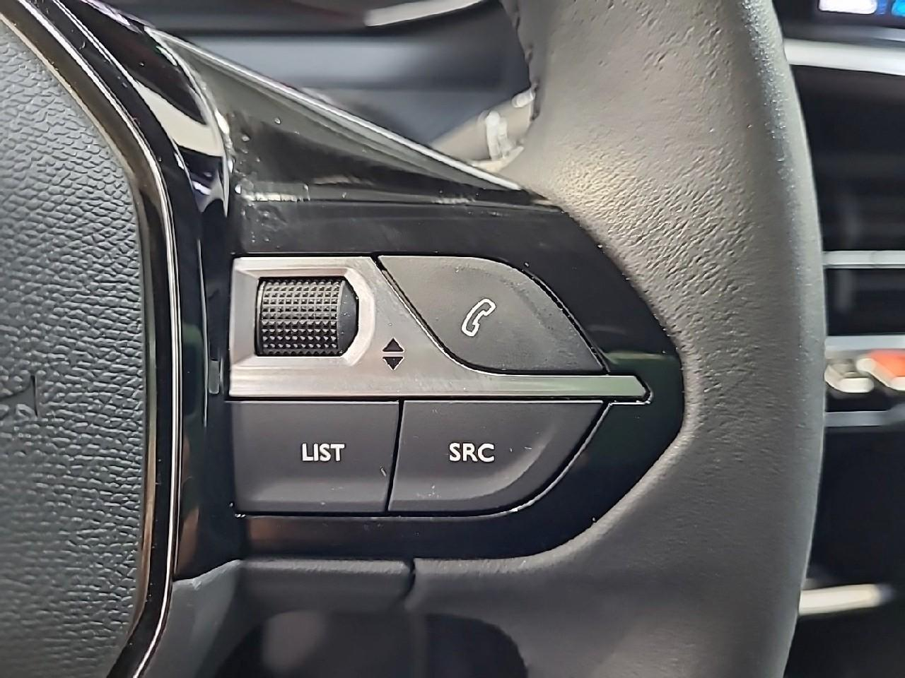 Peugeot 2008 puretech 100 s&s bvm6 style — photo 18